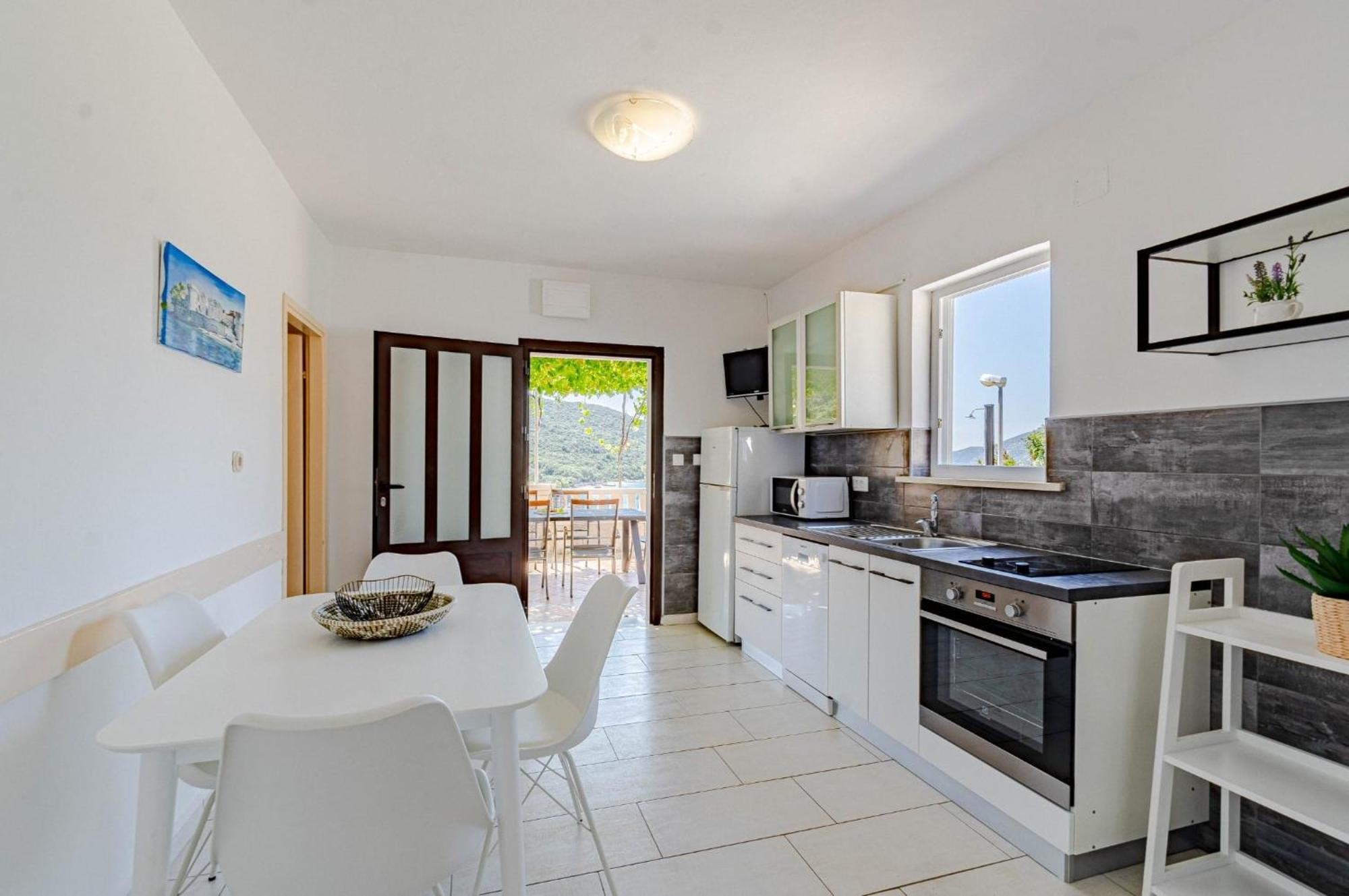 Seaside Apartments With A Swimming Pool Tri Zala, Korcula - 558 Zrnovo Exterior foto
