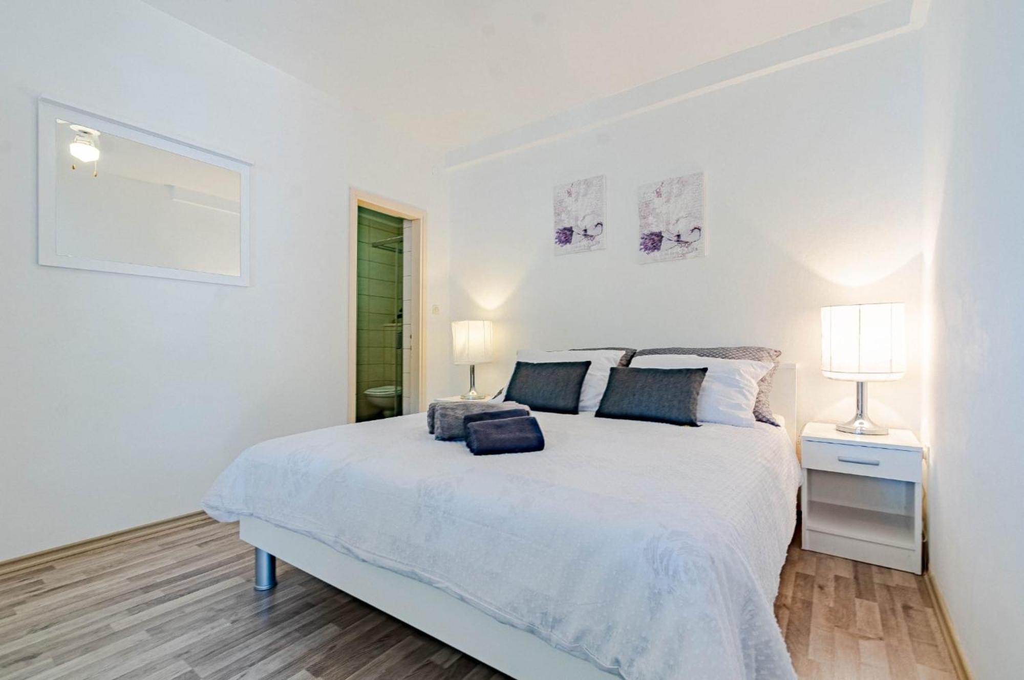 Seaside Apartments With A Swimming Pool Tri Zala, Korcula - 558 Zrnovo Exterior foto